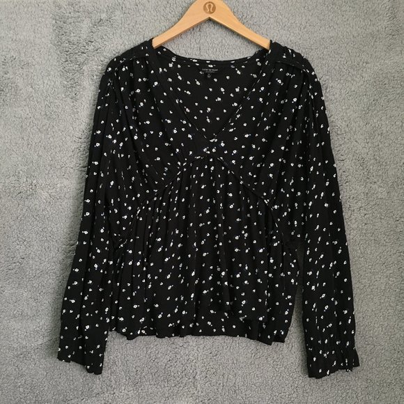 Lucky Brand Tops - Lucky Brand Blouse Women L Black V Neck Floral Print 100% Viscose Light Weight